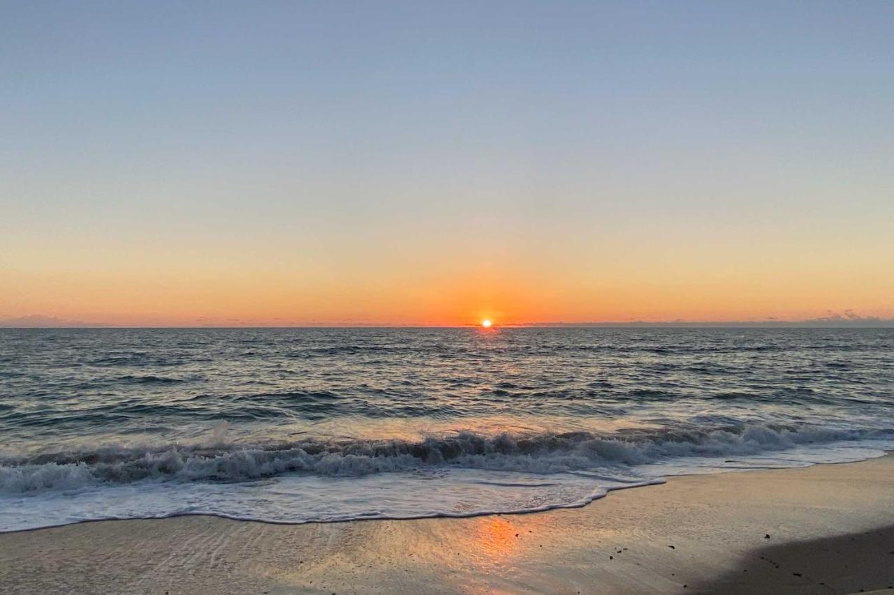 Walk To Shore Satellite Beach Condo With Ocean View מראה חיצוני תמונה